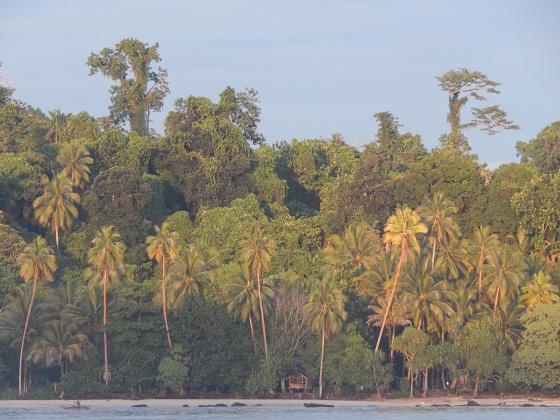 красивый закат на острове