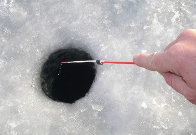 игра мормышкой