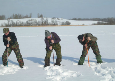 бурение лунок во льду