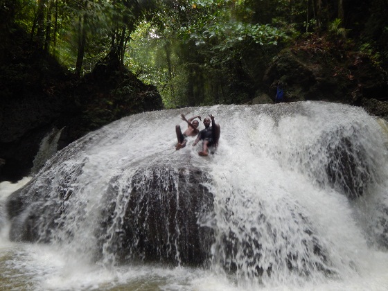 водопад папуа новая гвинея